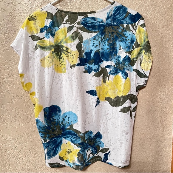 Chicos distressed sequin tee size 2 (L, 12, 39”- 40”) - Picture 3 of 10